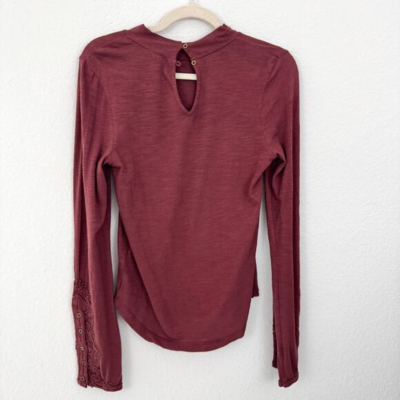 Free People We The Free Woomens Hooked On You Top Size S Cotton Embroid Burgundy - Picture 7 of 11